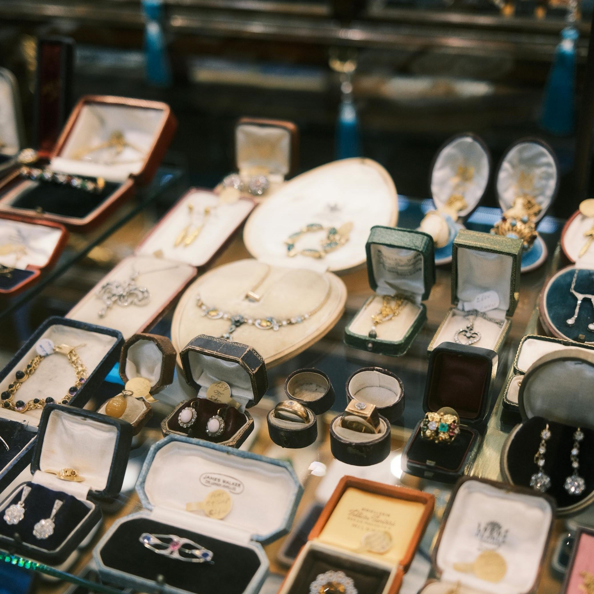 Why Vintage Gold & Silver Plating Lasts So Long