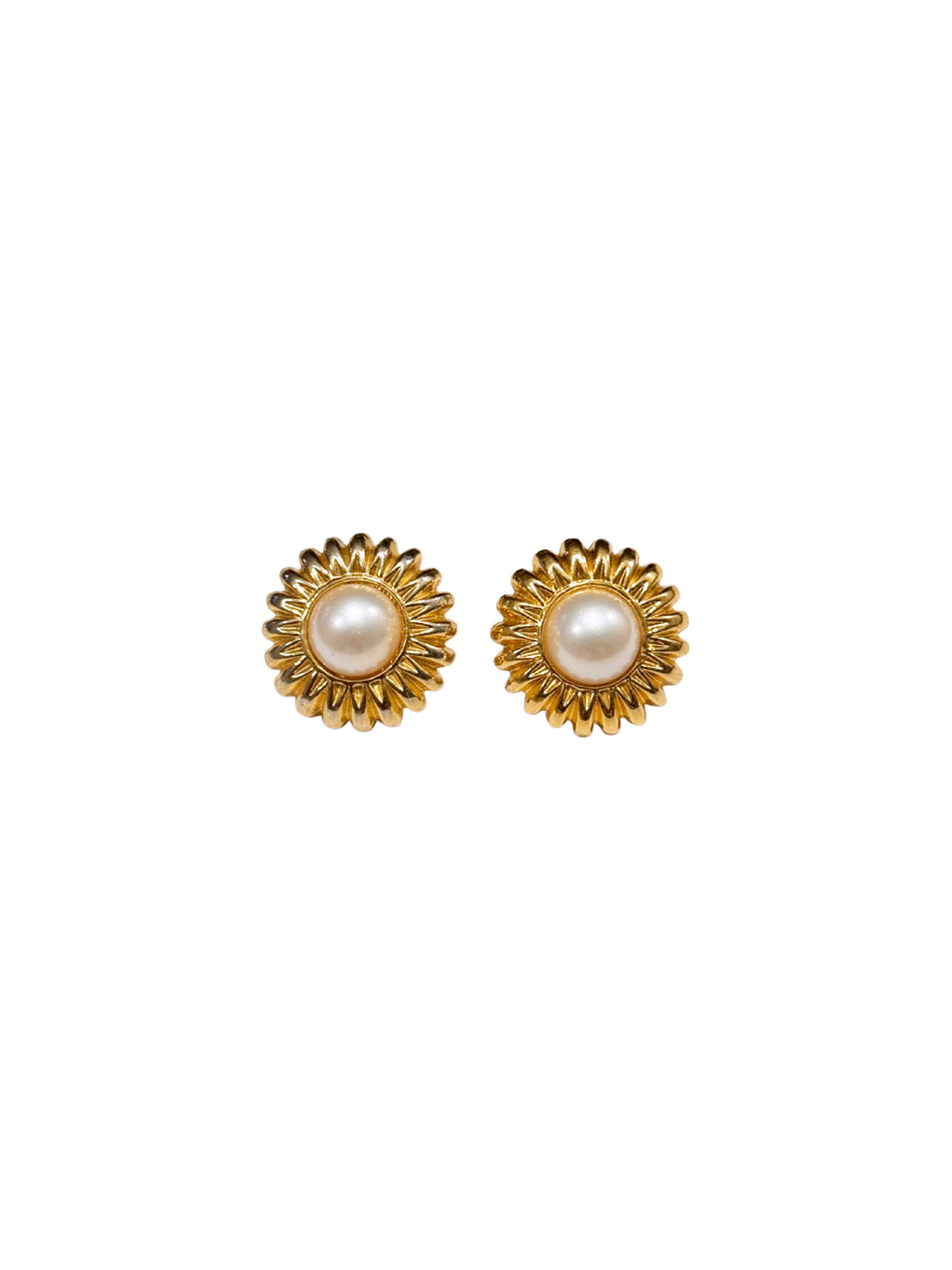 Vintage Sunflower Pearl Earrings