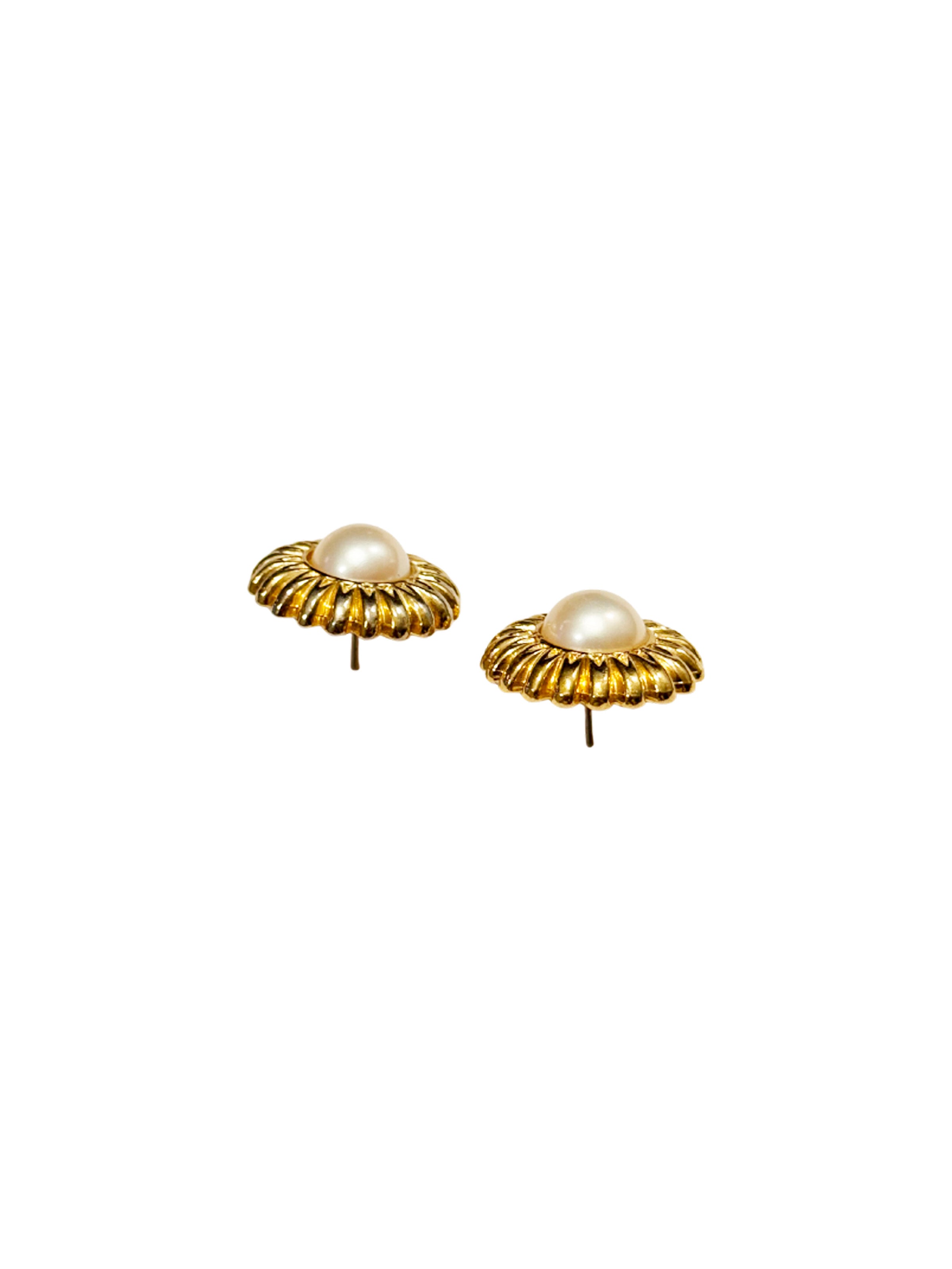 Vintage Sunflower Pearl Earrings